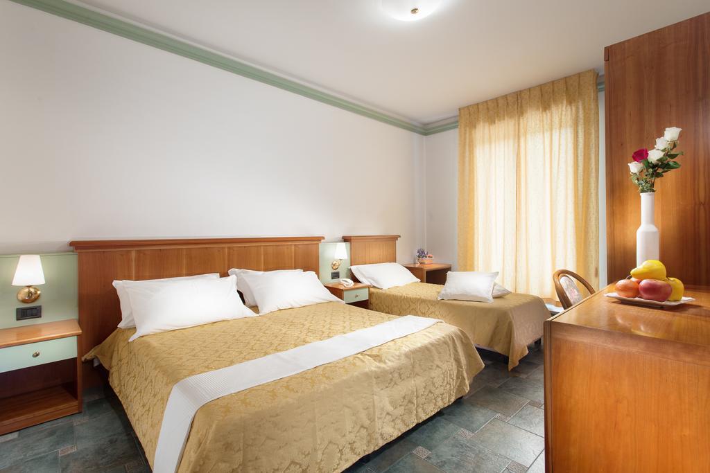 Hotel Zeus Cesenatico Pokój zdjęcie